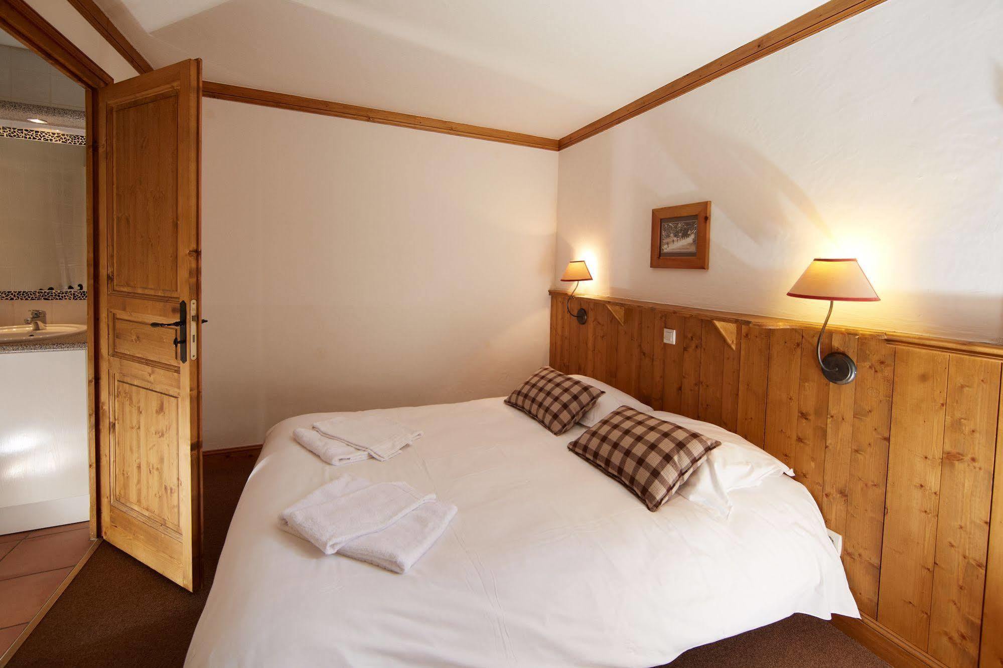 سان-مارتن-دي-بيفيل Cgh Residences & Spas Les Chalets Du Soleil Authentiques المظهر الخارجي الصورة